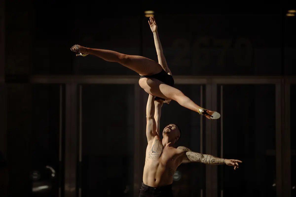 Danza y acrobacia